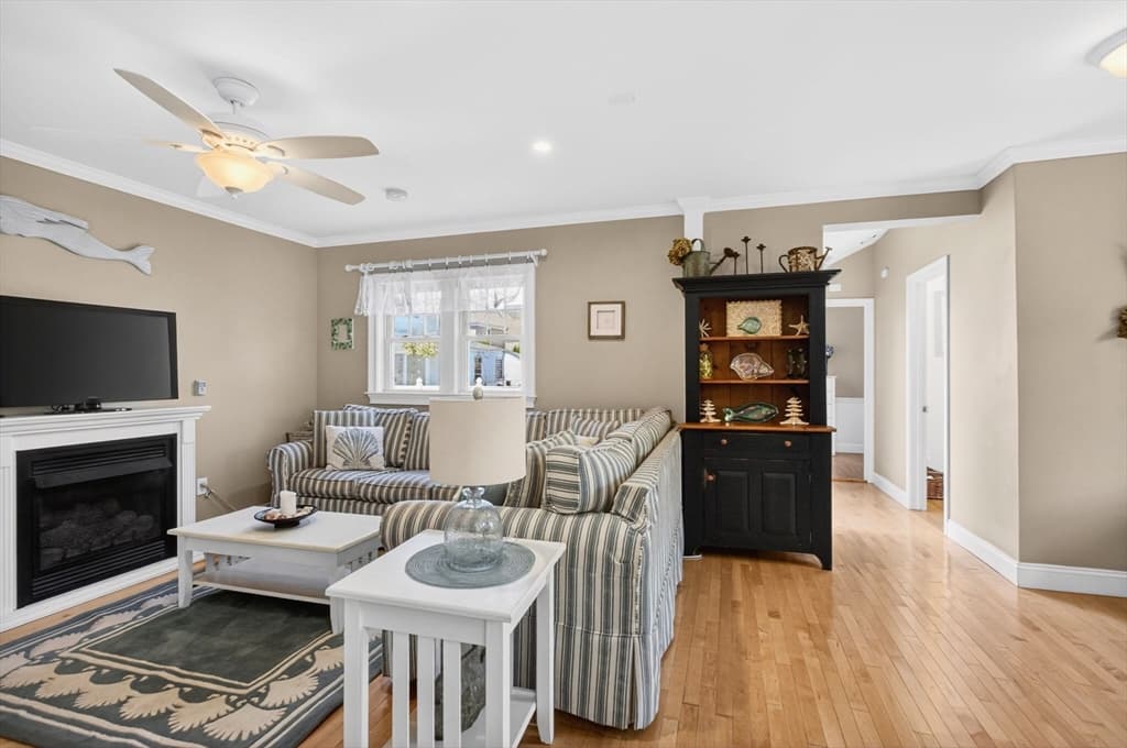 7 Sycamore St, Wareham MA 02558 photo 6