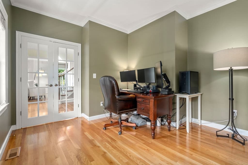 Single Family Residence at 3 Hubley Lane, Southborough MA 01772, Southborough, photo 16 of 42