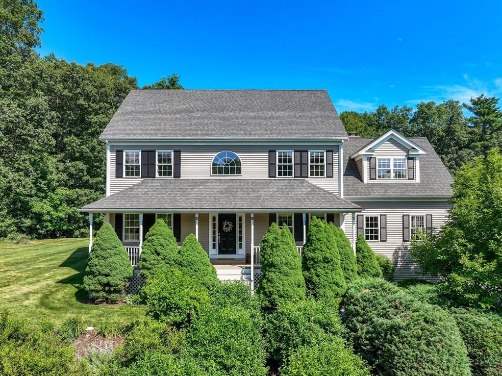 Single Family Residence at 3 Hubley Lane, Southborough MA 01772, Southborough