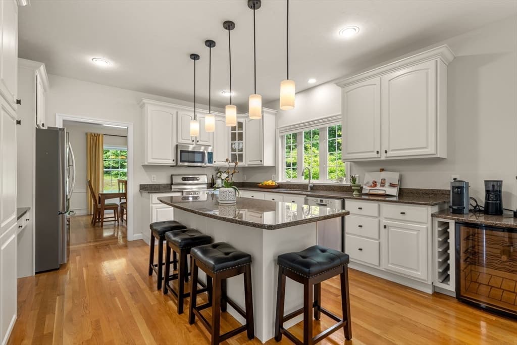 Single Family Residence at 3 Hubley Lane, Southborough MA 01772, Southborough, photo 11 of 42