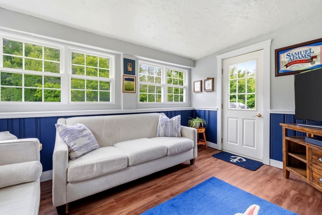 221 Central St, Hingham MA 02043 photo 14