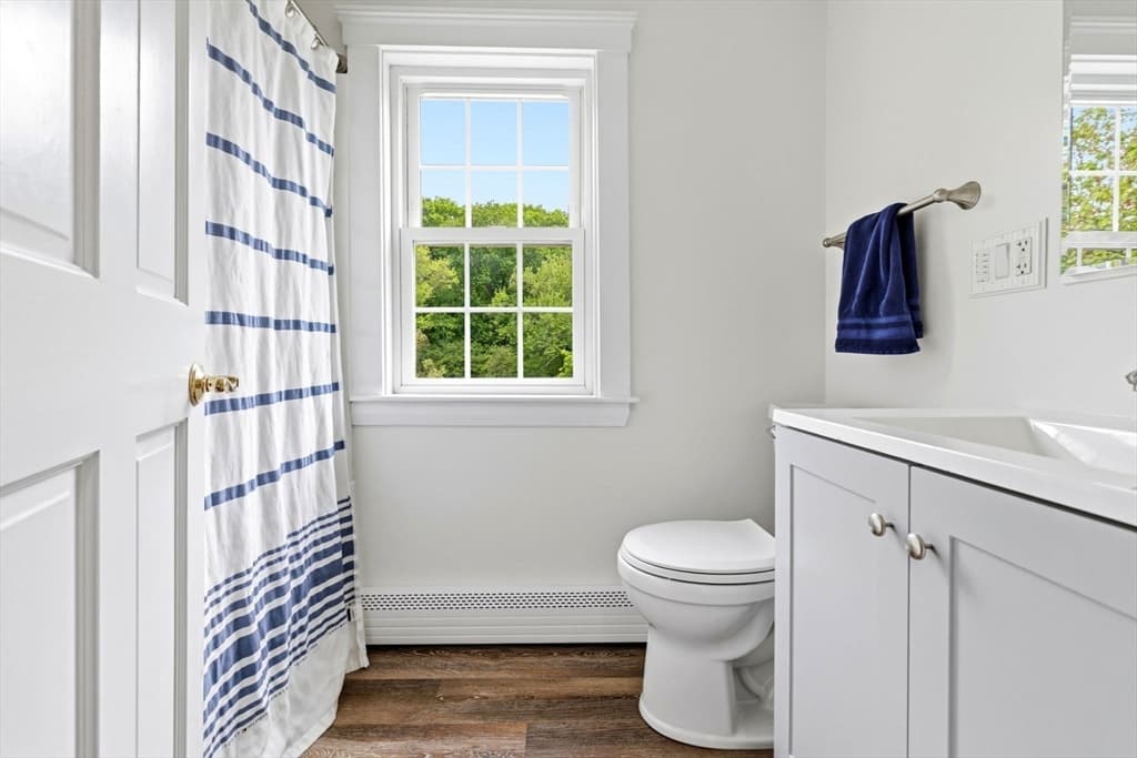 221 Central St, Hingham MA 02043 photo 18