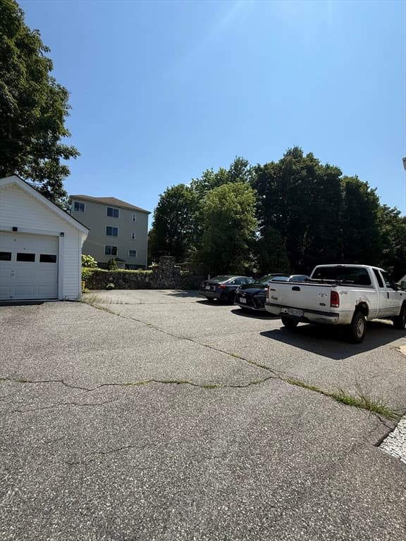 Multi Family at 45 Elm St, Webster MA 01570, photo 5 of 20