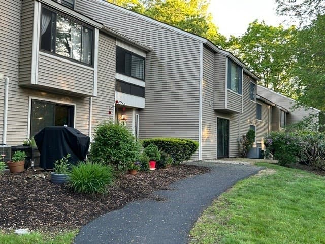 3 Thayer Pond Drive # 17, Oxford MA 01537 photo 3