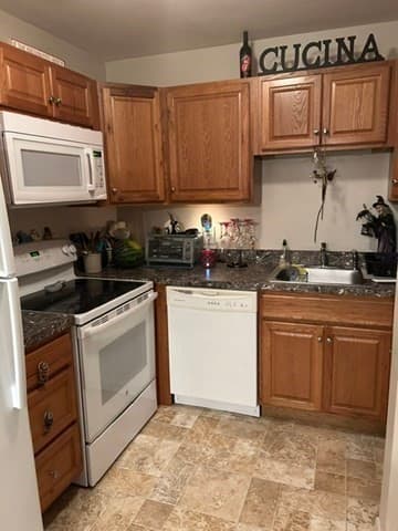 3 Thayer Pond Drive # 17, Oxford MA 01537 photo 4