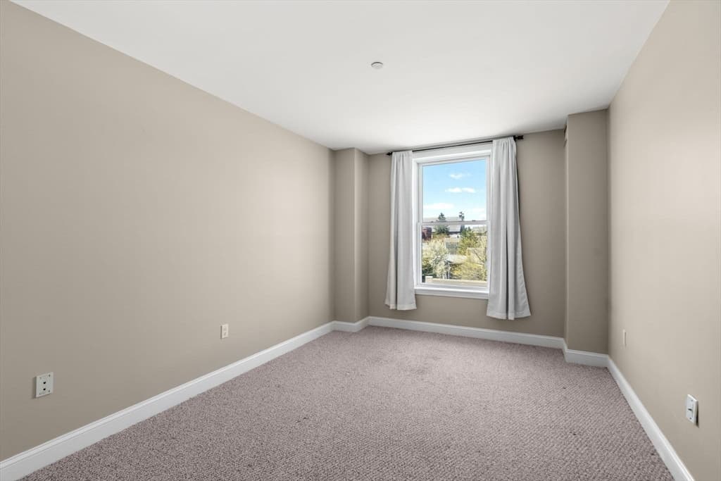Condominium at 65 Chelsea St # 304, Boston MA 02129, Boston, photo 17 of 22