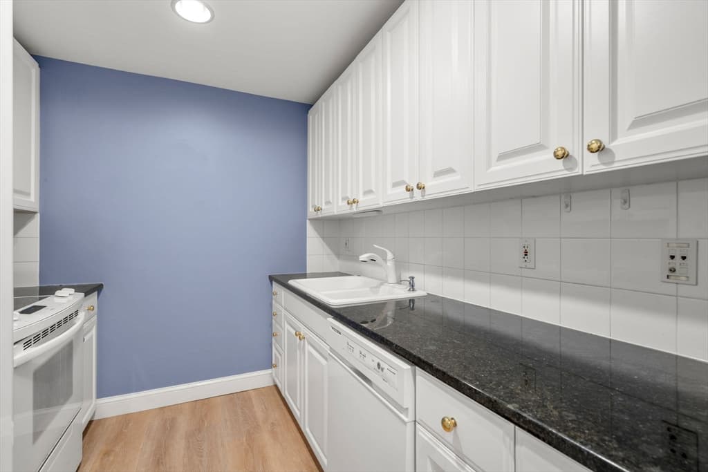 Condominium at 65 Chelsea St # 304, Boston MA 02129, Boston, photo 10 of 22