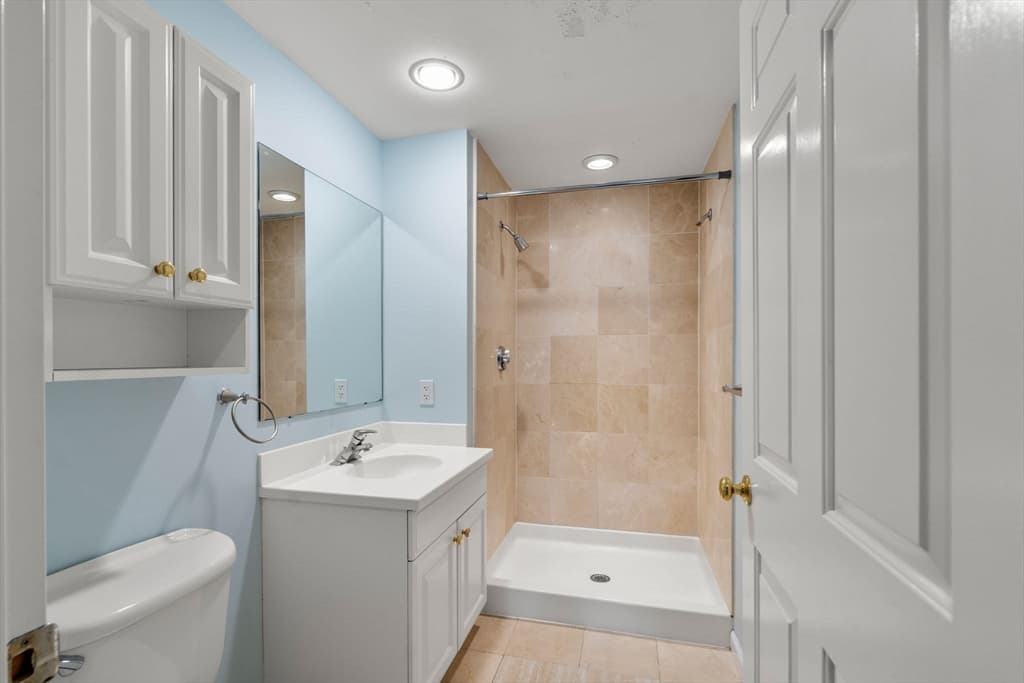 Condominium at 65 Chelsea St # 304, Boston MA 02129, Boston, photo 18 of 22