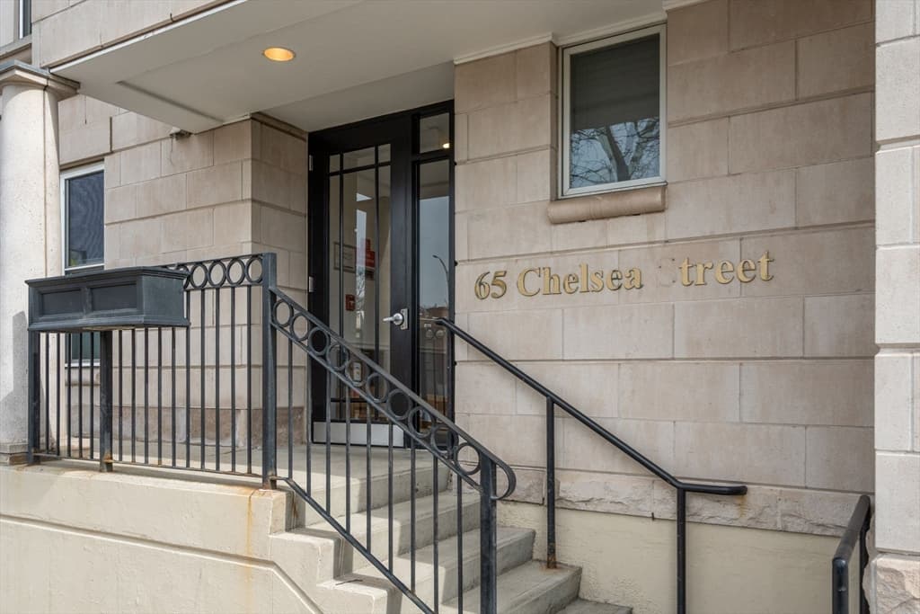 Condominium at 65 Chelsea St # 304, Boston MA 02129, Boston, photo 21 of 22