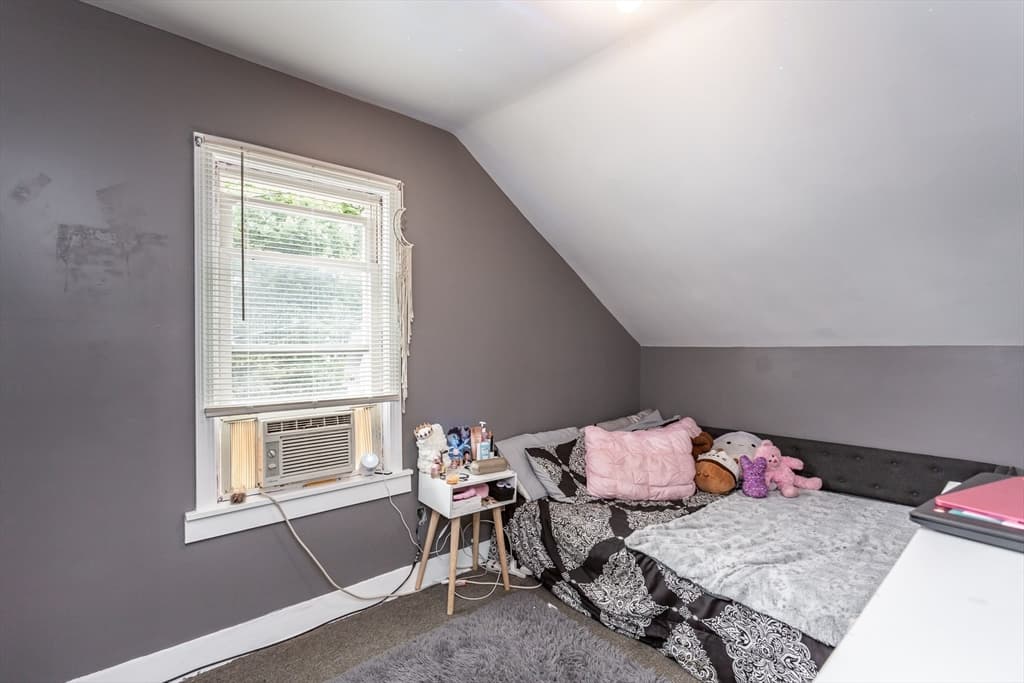 232 Park St, New Bedford MA 02740 photo 17