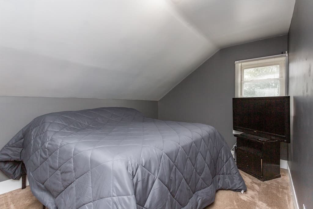 232 Park St, New Bedford MA 02740 photo 12