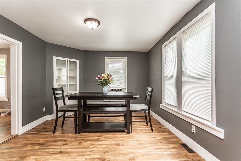 232 Park St, New Bedford MA 02740 photo 4