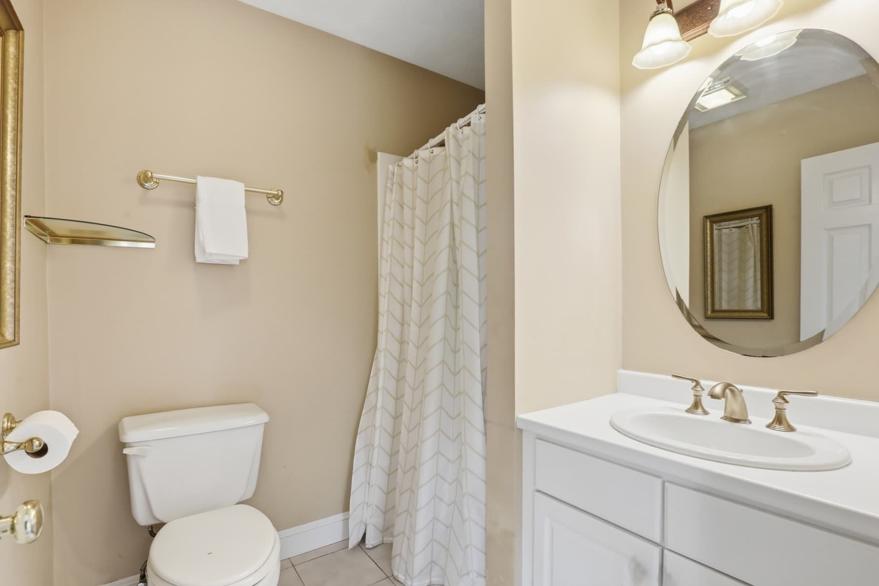 Single Family Residence at 4 Farnham Circle, Andover MA 01810, photo 35 of 42