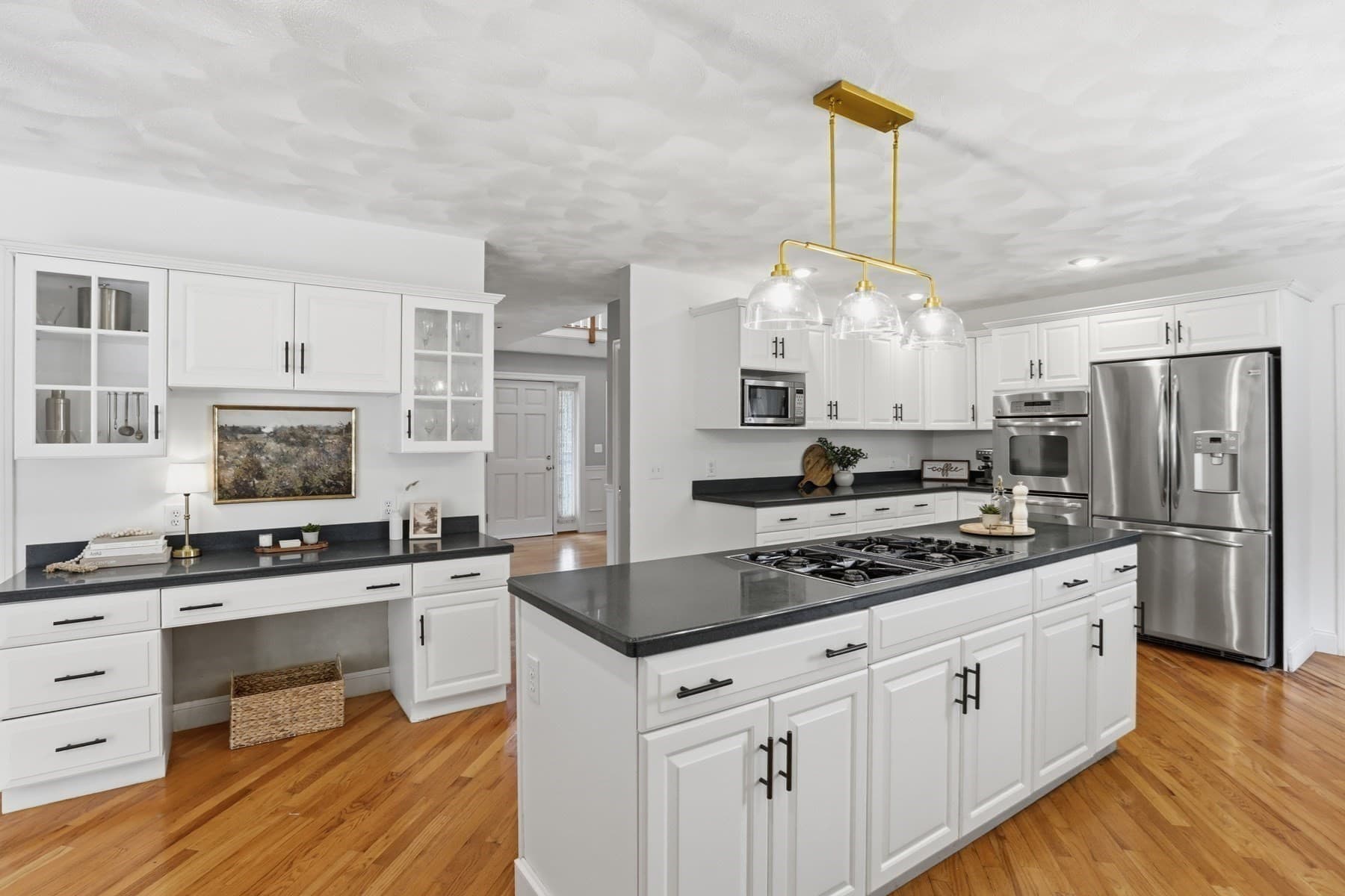 Single Family Residence at 4 Farnham Circle, Andover MA 01810, photo 4 of 42