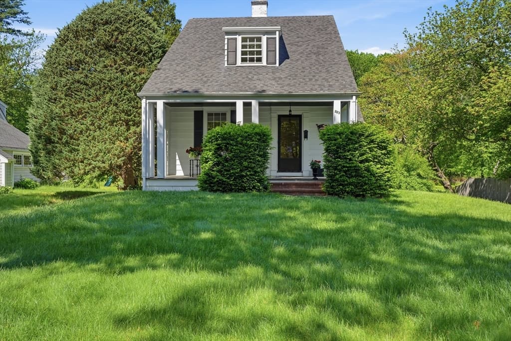 223 Central Street, Hingham MA 02043 photo 3