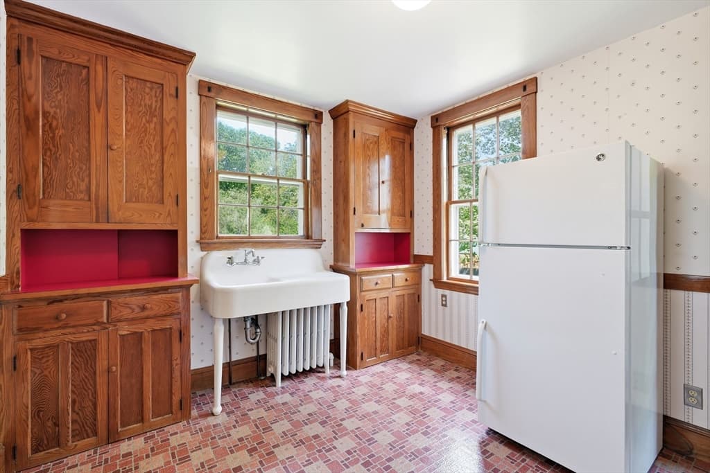 223 Central Street, Hingham MA 02043 photo 9