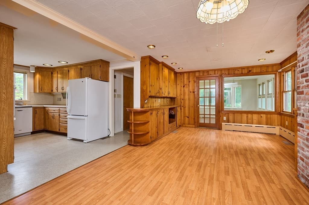 Single Family Residence at 198 Leyden Rd, Greenfield MA 01301, Greenfield, photo 7 of 39