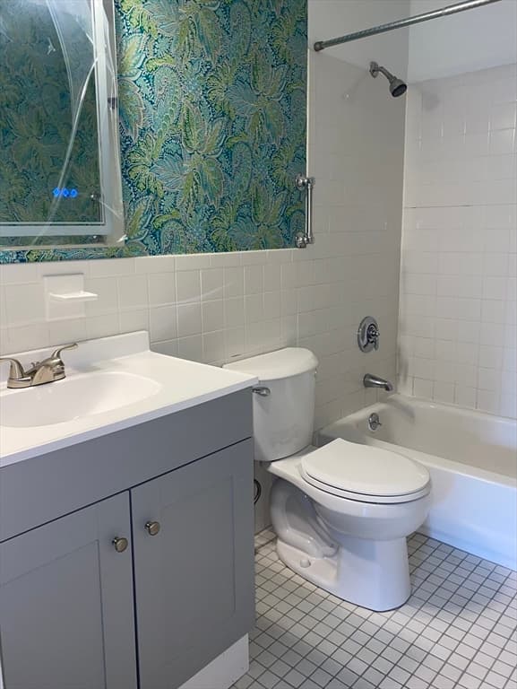 21 Clarks Rd # 204, Amesbury MA 01913 photo 22