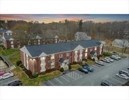 21 Clarks Rd # 204, Amesbury MA 01913