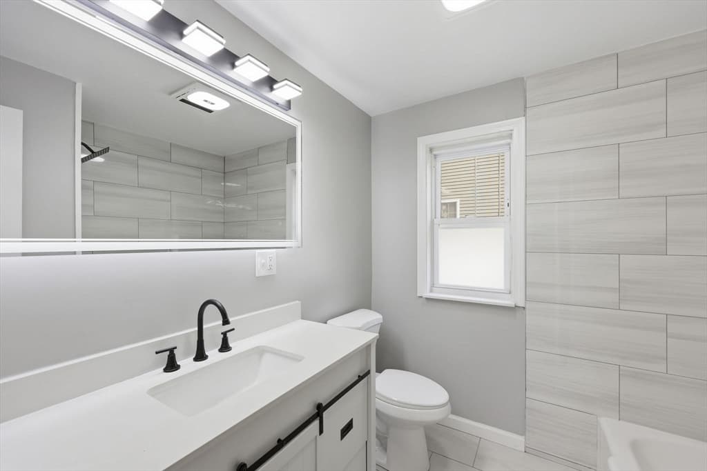 Single Family Residence at 234 Draper St, Springfield MA 01108, Springfield, photo 16 of 25