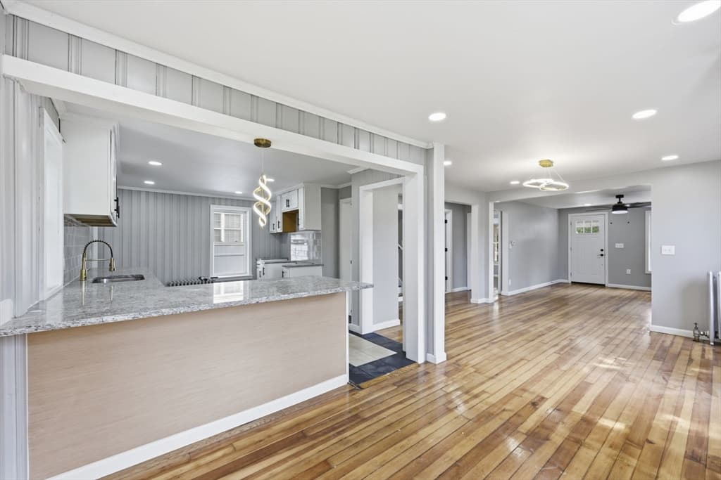 Single Family Residence at 234 Draper St, Springfield MA 01108, Springfield, photo 10 of 25