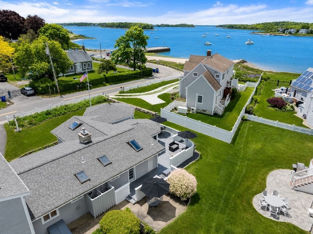 446 Barlows Landing Rd, Bourne MA 02559 photo 3