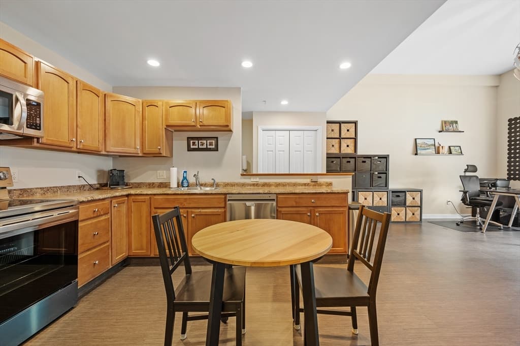 48 Phillips Rd # 12, Holden MA 01520 photo 5