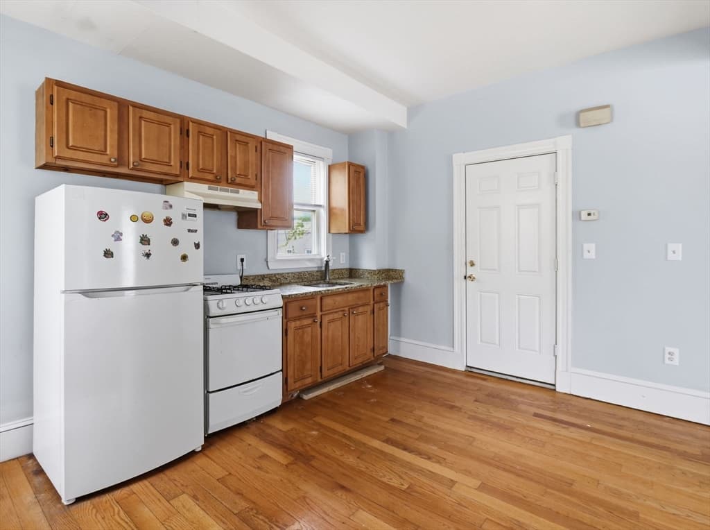 3 Family at 7 Corbet Street, Boston MA 02124, Boston, photo 6 of 37