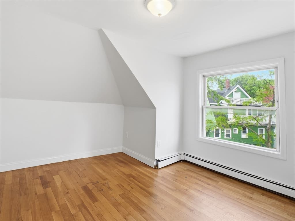 3 Family at 7 Corbet Street, Boston MA 02124, Boston, photo 16 of 37