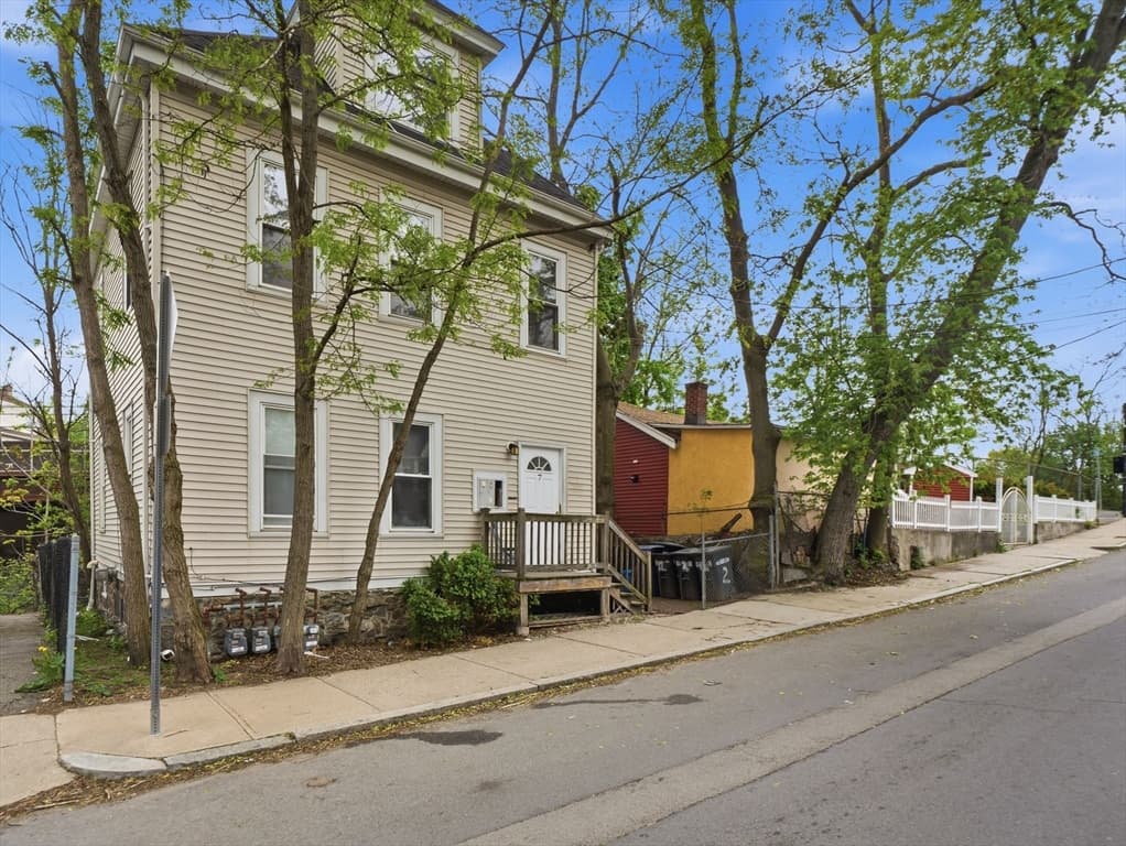 3 Family at 7 Corbet Street, Boston MA 02124, Boston, photo 36 of 37