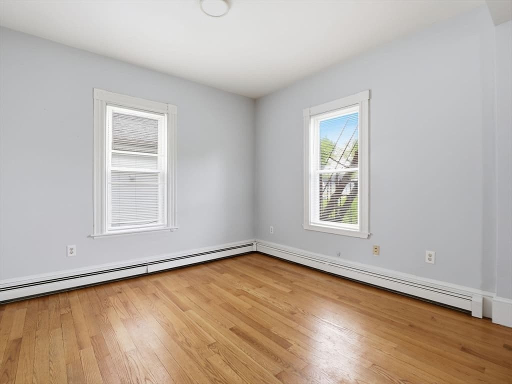 3 Family at 7 Corbet Street, Boston MA 02124, Boston, photo 9 of 37