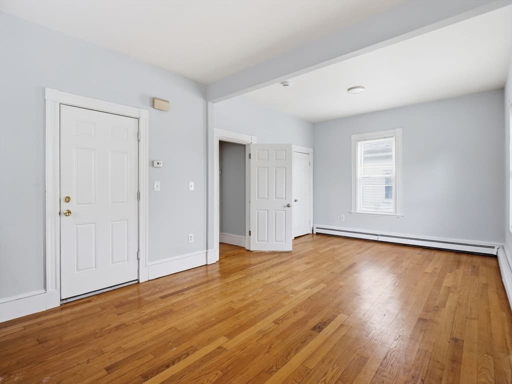 3 Family at 7 Corbet Street, Boston MA 02124, Boston, photo 14 of 37