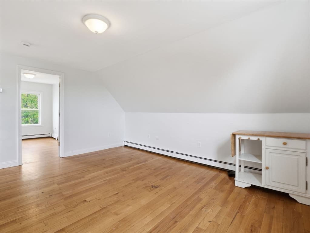 3 Family at 7 Corbet Street, Boston MA 02124, Boston, photo 19 of 37