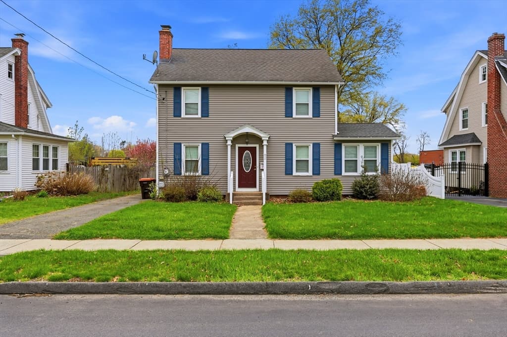 42 Reed St, Agawam MA 01001
