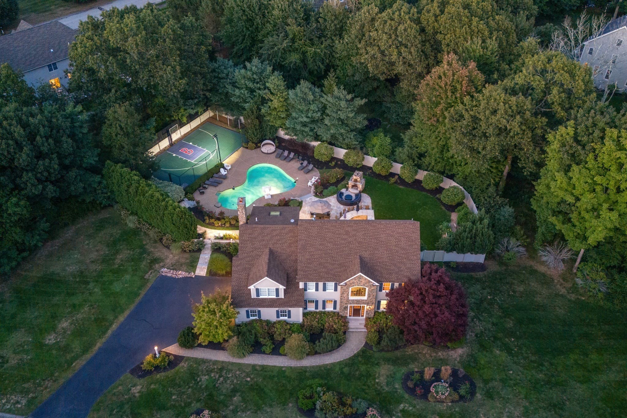 19 High Ridge Rd, Topsfield MA 01983