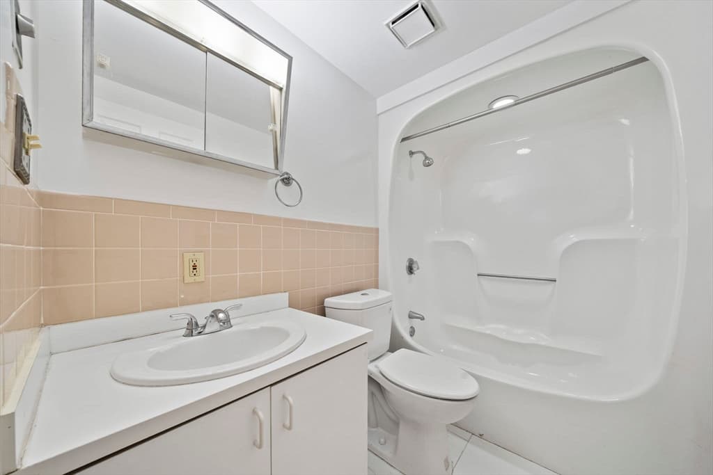 155 George Washington Blvd # 205, Hull MA 02045 photo 12