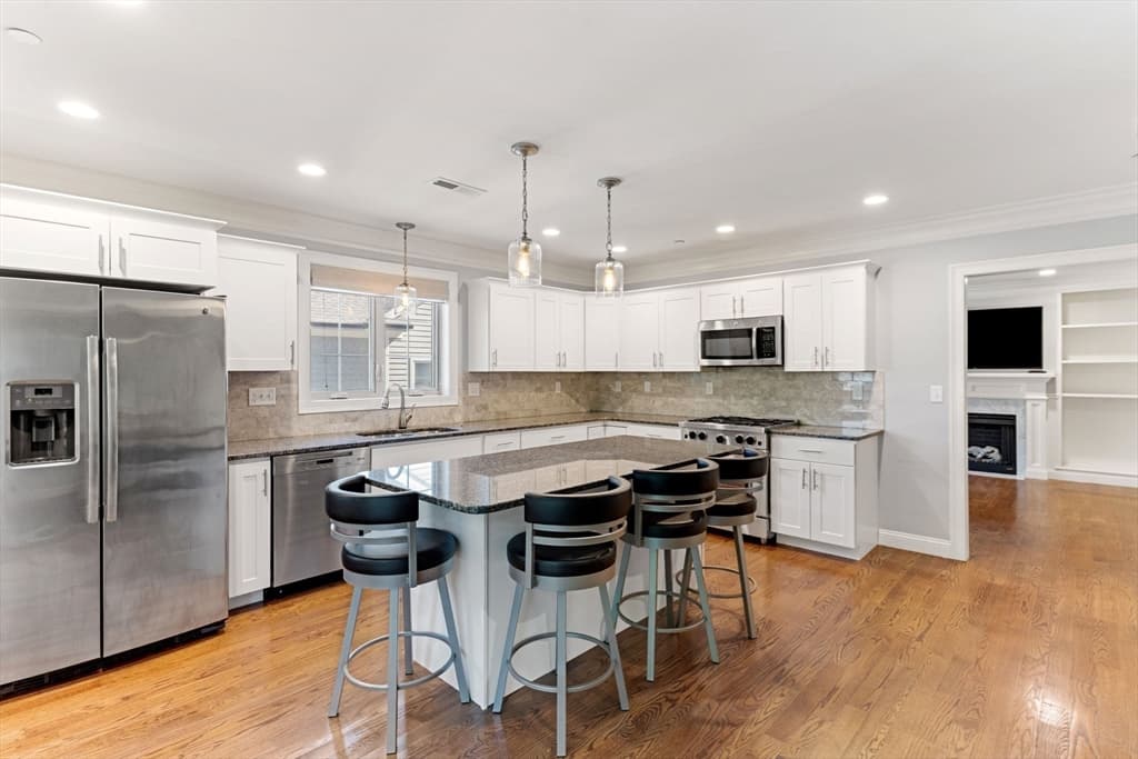 Condominium at 22 Hawthorne Street # 2, Boston MA 02119, Boston, photo 7 of 34