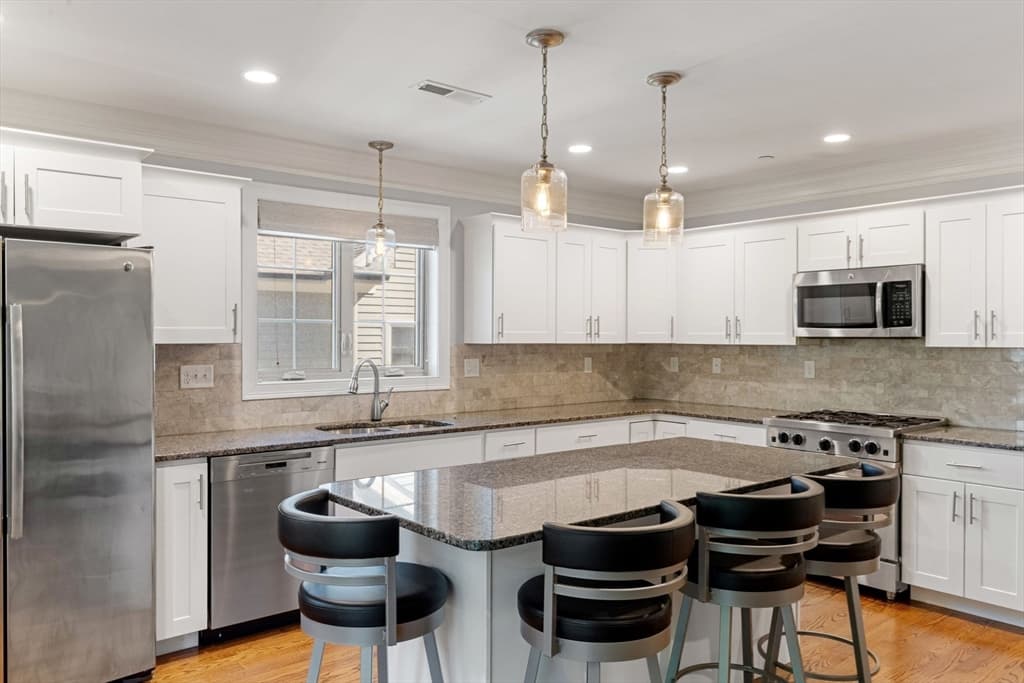 Condominium at 22 Hawthorne Street # 2, Boston MA 02119, Boston, photo 8 of 34