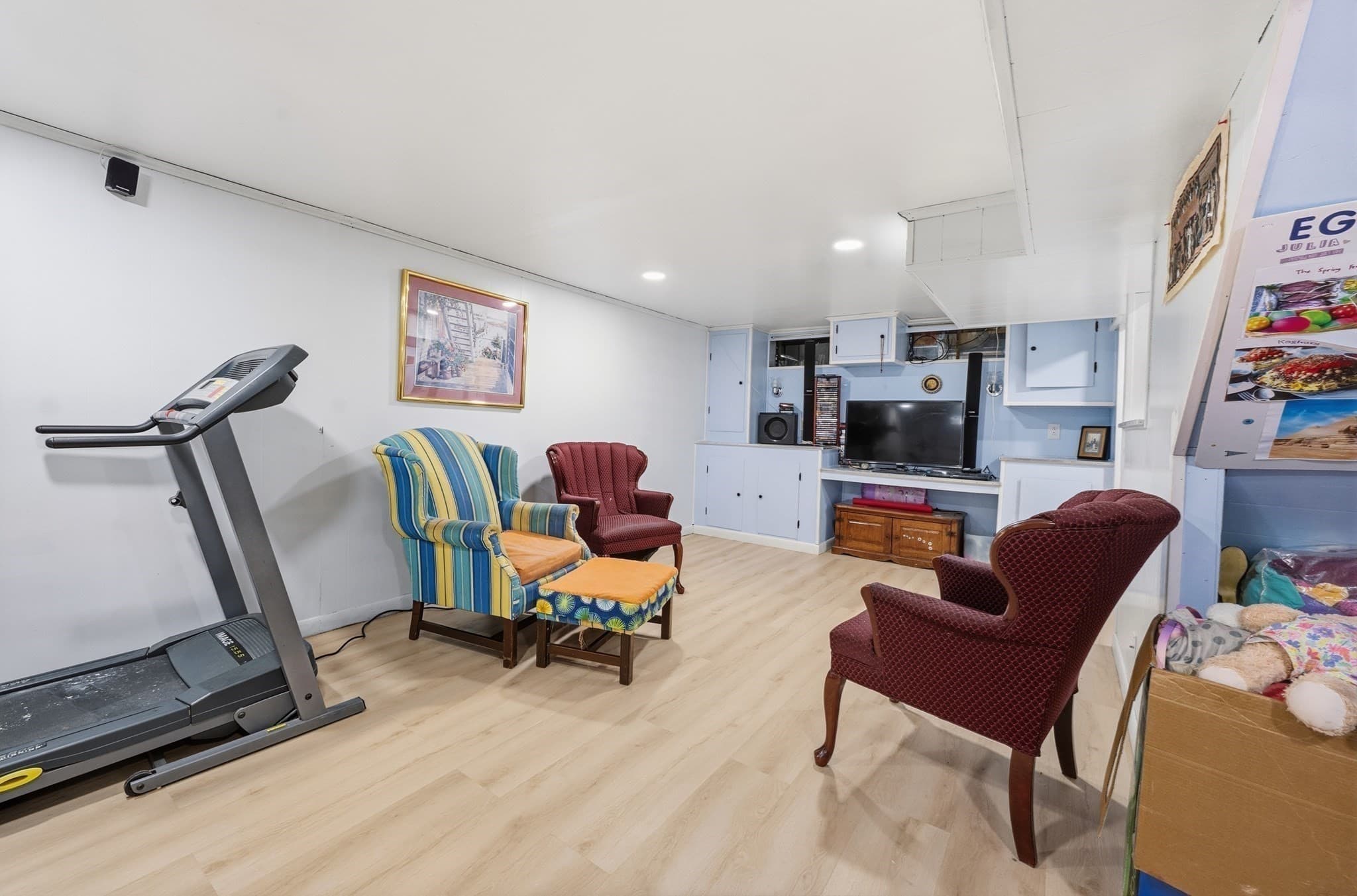 Single Family Residence at 11 Mcfarlin Rd, Chelmsford MA 01824, photo 28 of 38