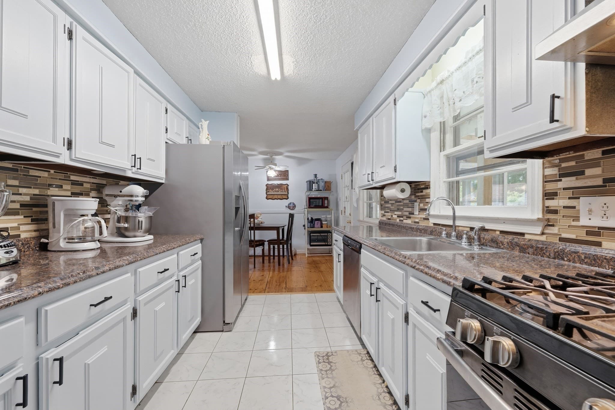 Single Family Residence at 11 Mcfarlin Rd, Chelmsford MA 01824, photo 11 of 38