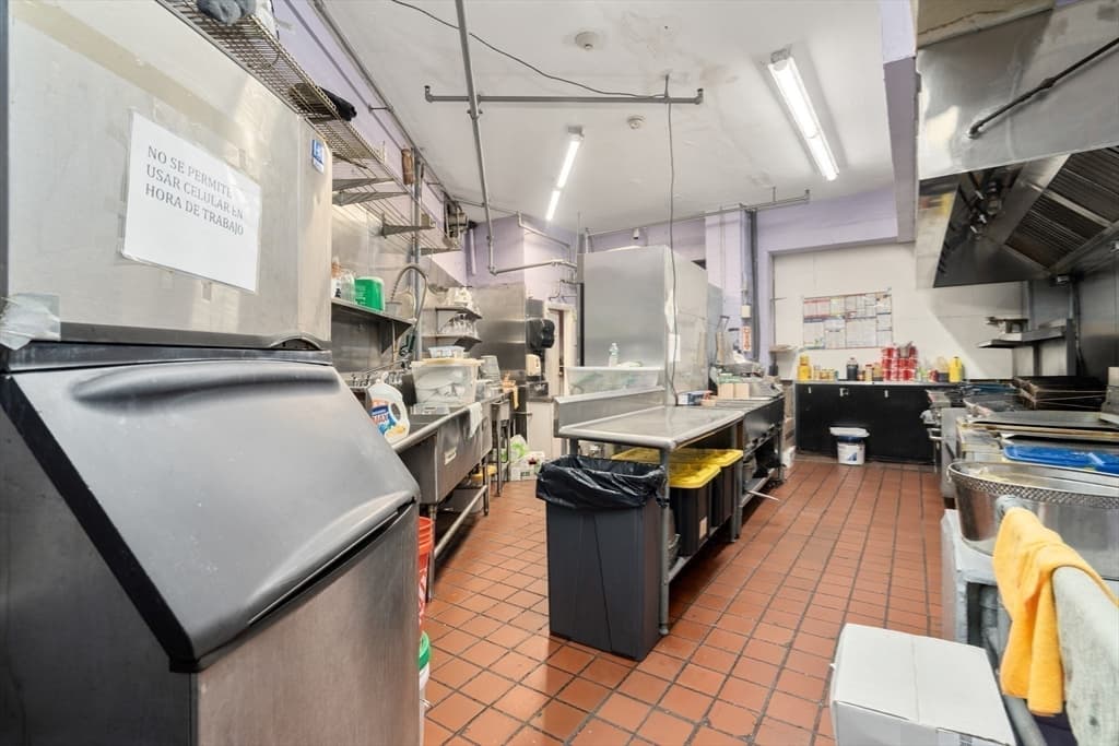 1269 Massachusetts Ave, Boston MA 02125 photo 11
