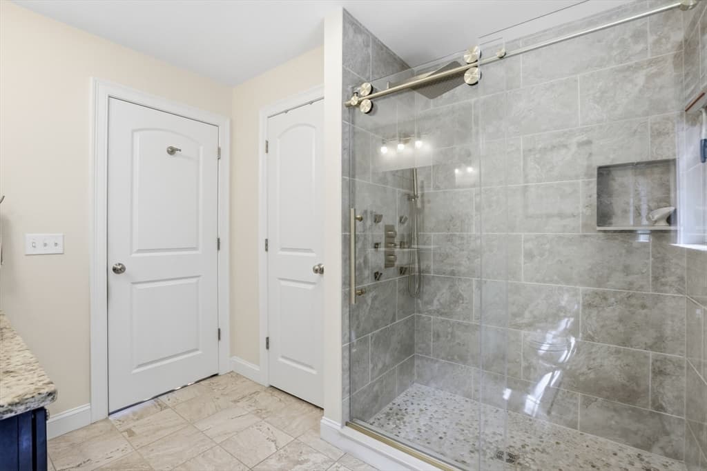 Single Family Residence at 4 Murray Hill Circle, Wilmington MA 01887, Wilmington, photo 27 of 42