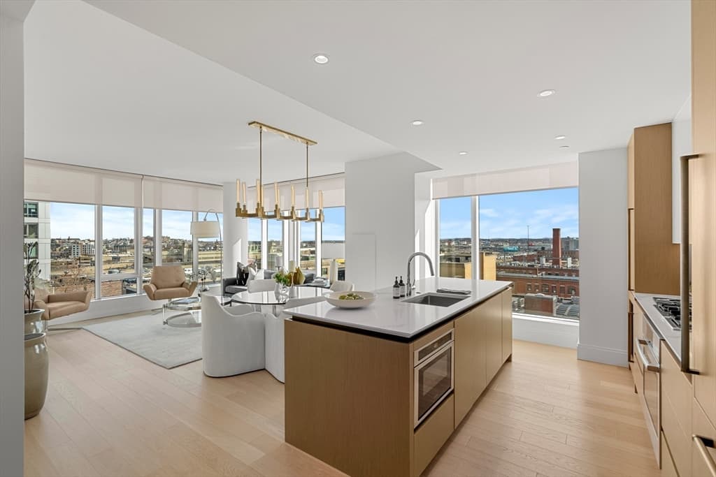 Condominium at 380 Harrison Ave # 1008, Boston MA 02118, Boston, photo 4 of 40