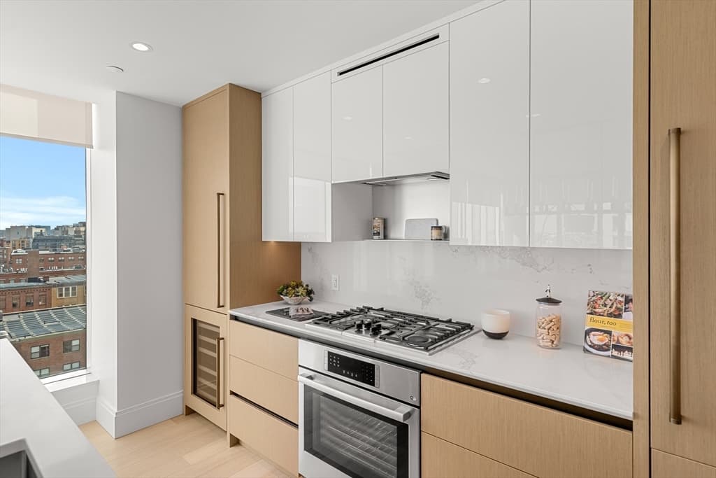 Condominium at 380 Harrison Ave # 1008, Boston MA 02118, Boston, photo 8 of 40
