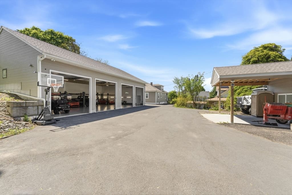19 Curry Road, Cranston RI 02920
