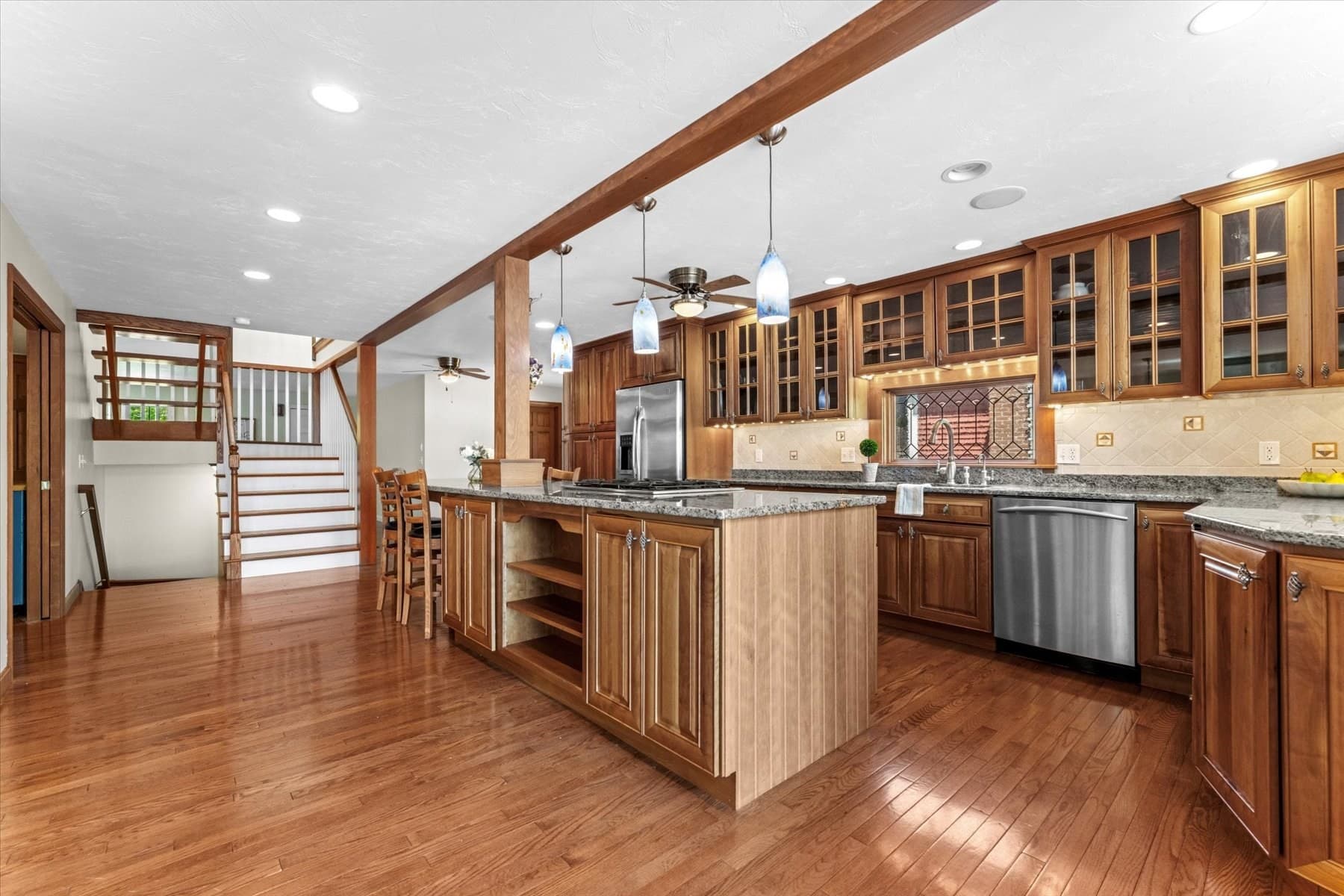 Single Family Residence at 91 Lake Shore Drive, West Brookfield MA 01585, photo 9 of 42