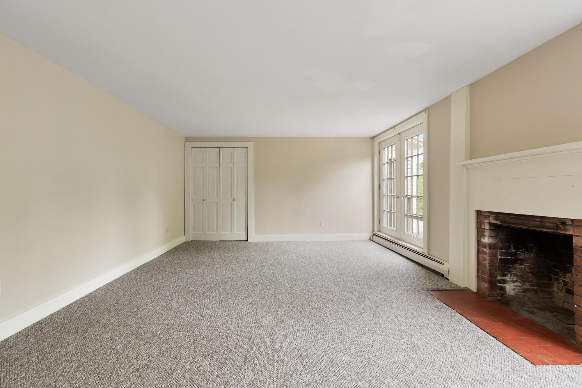 3 Family at 1 South Main St, New Salem MA 01355, photo 17 of 41