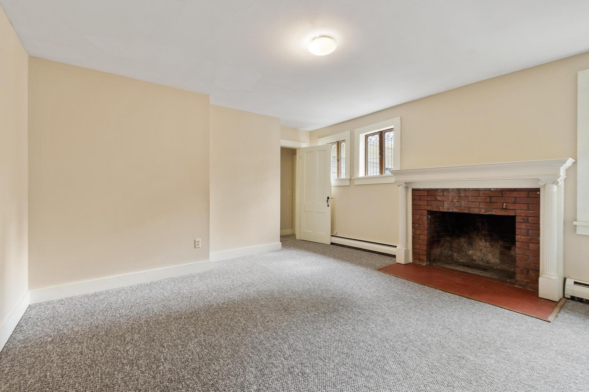 3 Family at 1 South Main St, New Salem MA 01355, photo 21 of 41