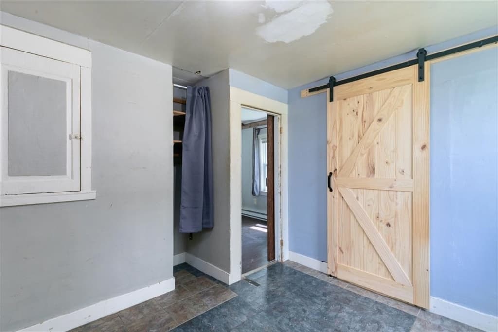 135 Hart St, Beverly MA 01915 photo 16