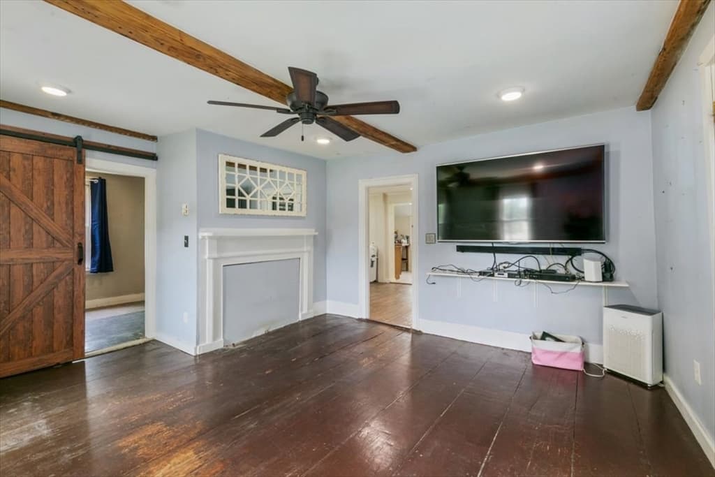 135 Hart St, Beverly MA 01915 photo 14